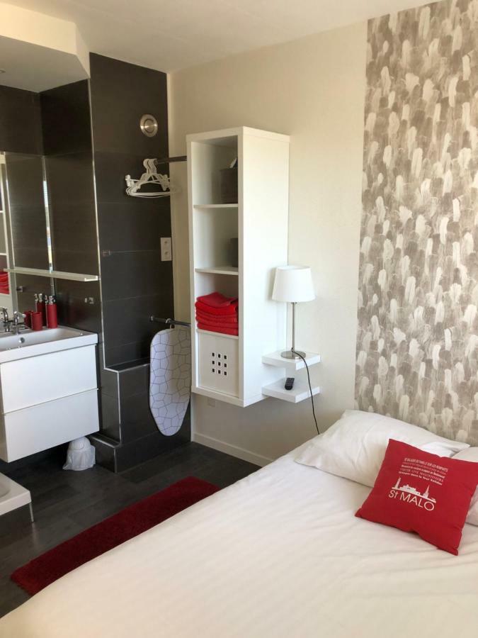 Le Cezembre Apartment Сен Мало Екстериор снимка